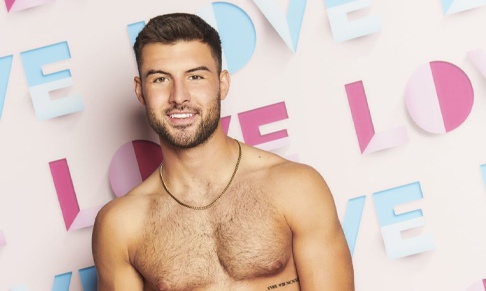 Love Island star Liam Reardon announces representation