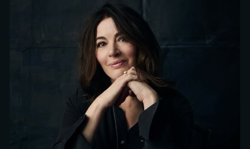 Nigella Lawson debuts Financial Times beauty column 