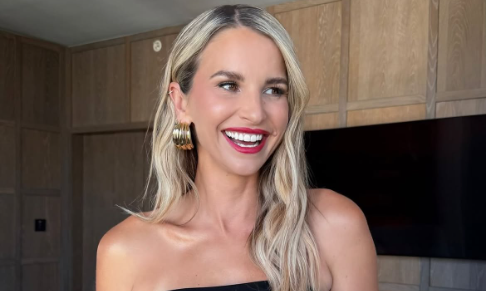 TV presenter and podcaster Vogue Williams signs to agency (1.3m Instagram followers)