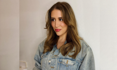 Former Glamour USA Associate Beauty Editor goes freelance