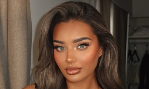 Off Limits Entertainment signs fashion influencer