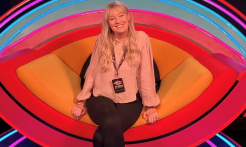 Former Daily Mirror Diary Editor goes freelance