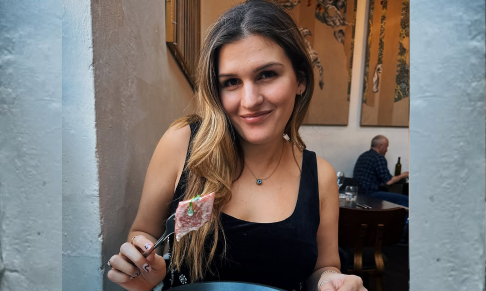 Radient Management signs vegan and sustainability influencer