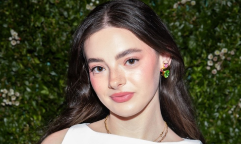 Fashionista (USA) names Associate Editor and Social Media Manager