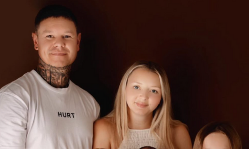 NOFILTER  signs family influencer