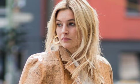 Huxley announces the signing of Camille Charrière