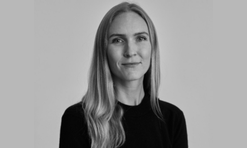 Harper's Bazaar (USA) Senior Features Editor goes freelance