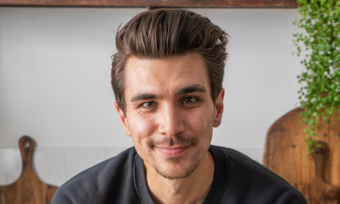 Diving Bell sign chef and food influencer (2.5m Instagram followers)