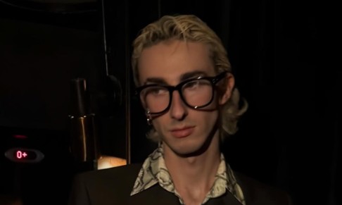 Former NYLON Assistant Art Director goes freelance (France)