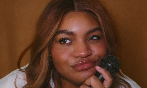 Bobbi Brown Cosmetics (USA) appoints  Global Social Media Manager