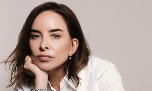 C/O Management signs Make-up artist (146k Instagram followers)