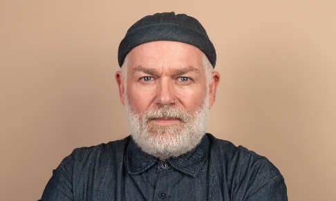 Katie Braden PR signs hairstylist (49k Instagram followers)