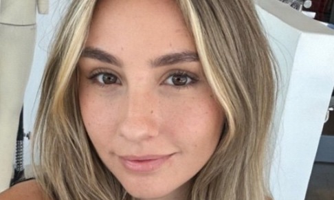 Azazie (USA) names Influencer and PR Assistant Manager