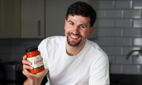 HLD Talent signs food and lifestyle influencer (469.0k Instagram followers)
