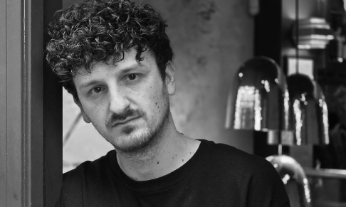 Hair stylist Ricky Walters signs to agency (17.6k Instagram followers)