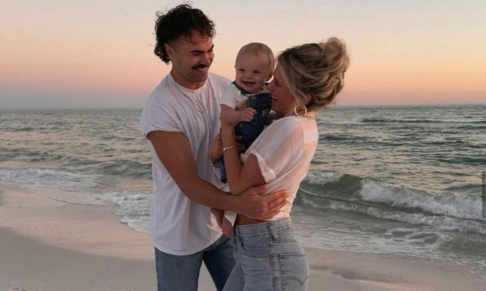 MVE signs parenting influencers