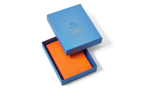 Hunza G collaborates with Smythson