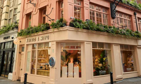 Astrid & Miyu launches Global Flagship store