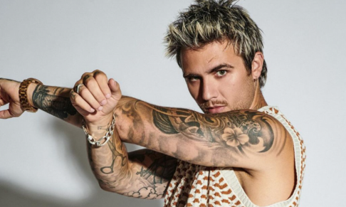 Caren signs hair stylist