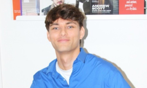 capsule. names Account Director